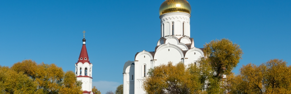 Покровский храм - осенью